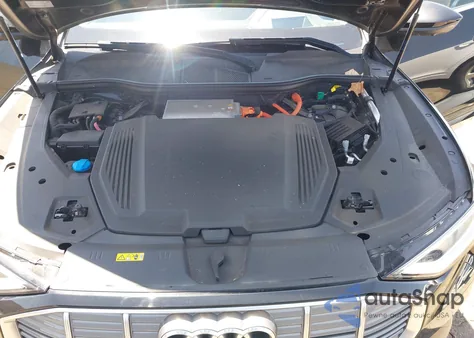 2019 Audi E-Tron Premium Plus из США, поврежденный, VIN WA1VABGE7KB023745